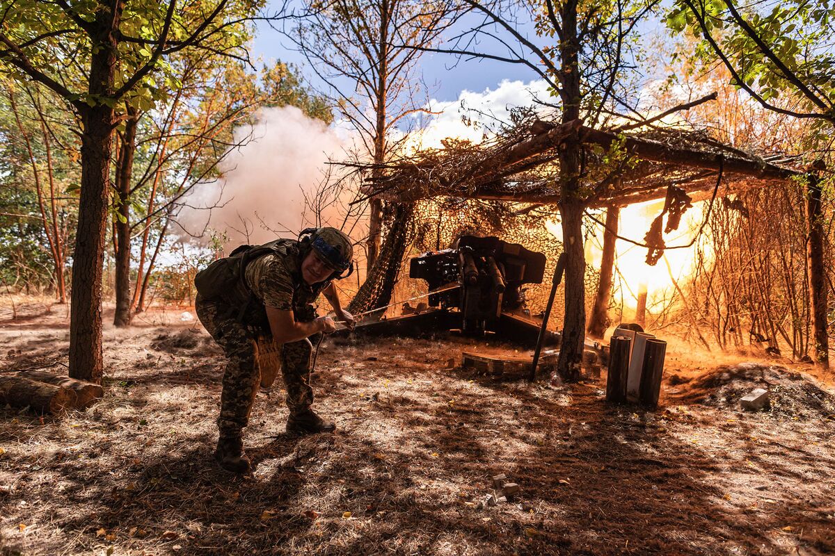 Ukraine Bonds Rally as Trump Pressures Russia for Quick Truce