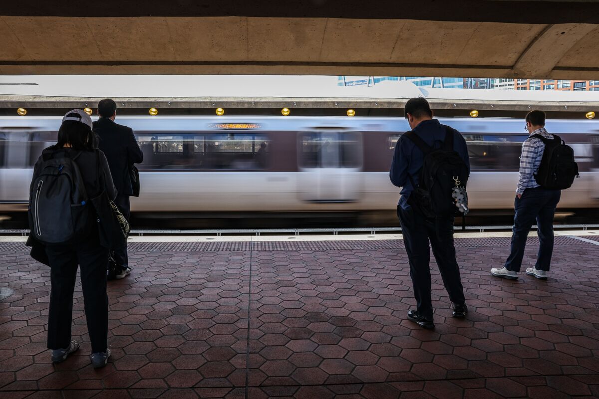 US Job Market Likely Thawed Out This Month After February Chill